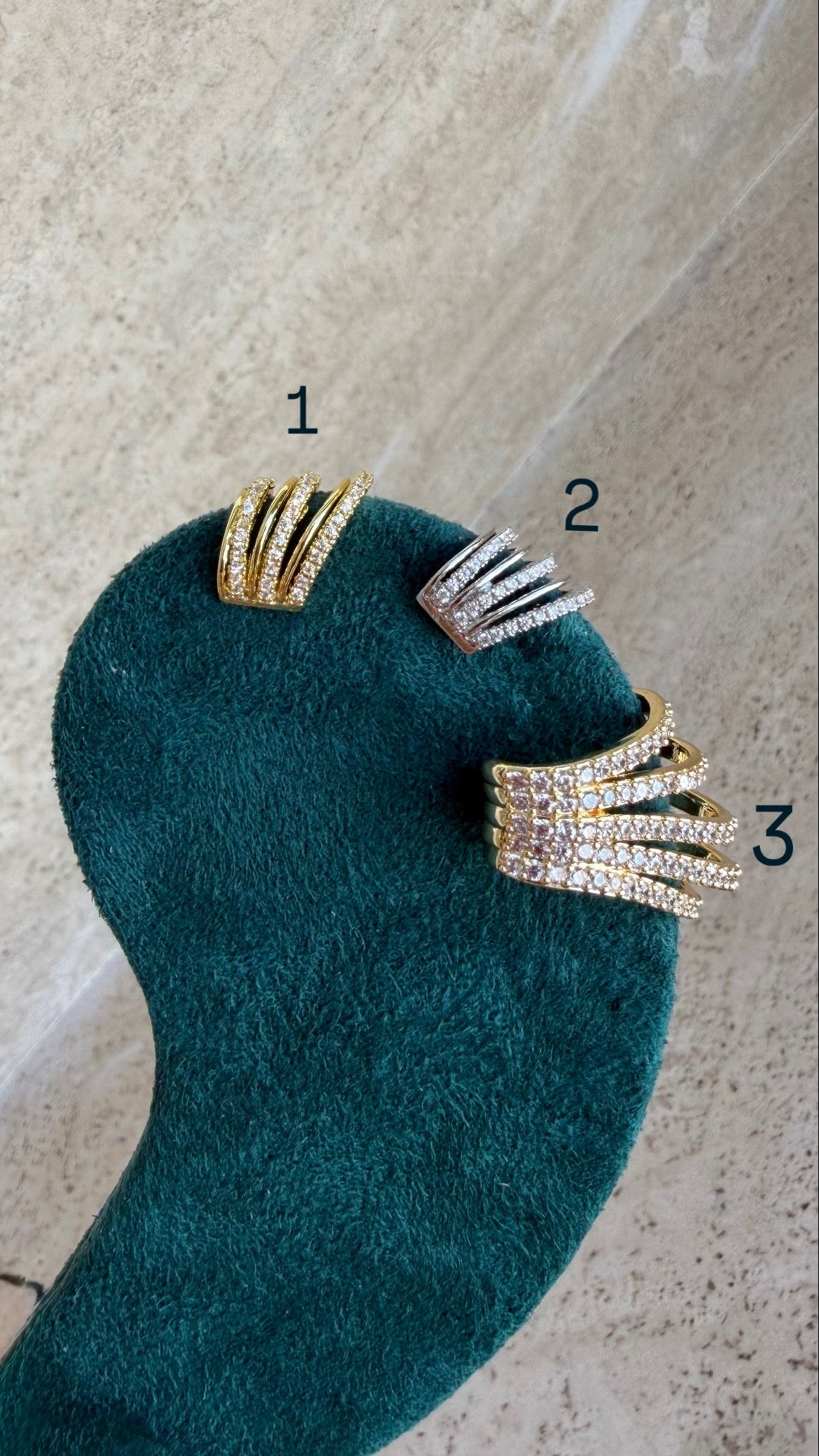 EAR CUFF