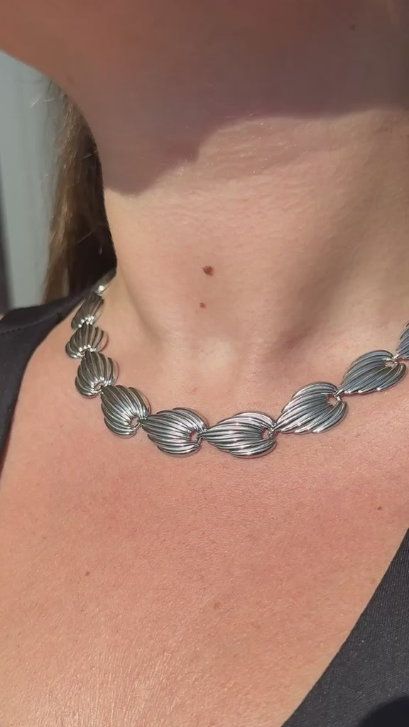 Collana Swim